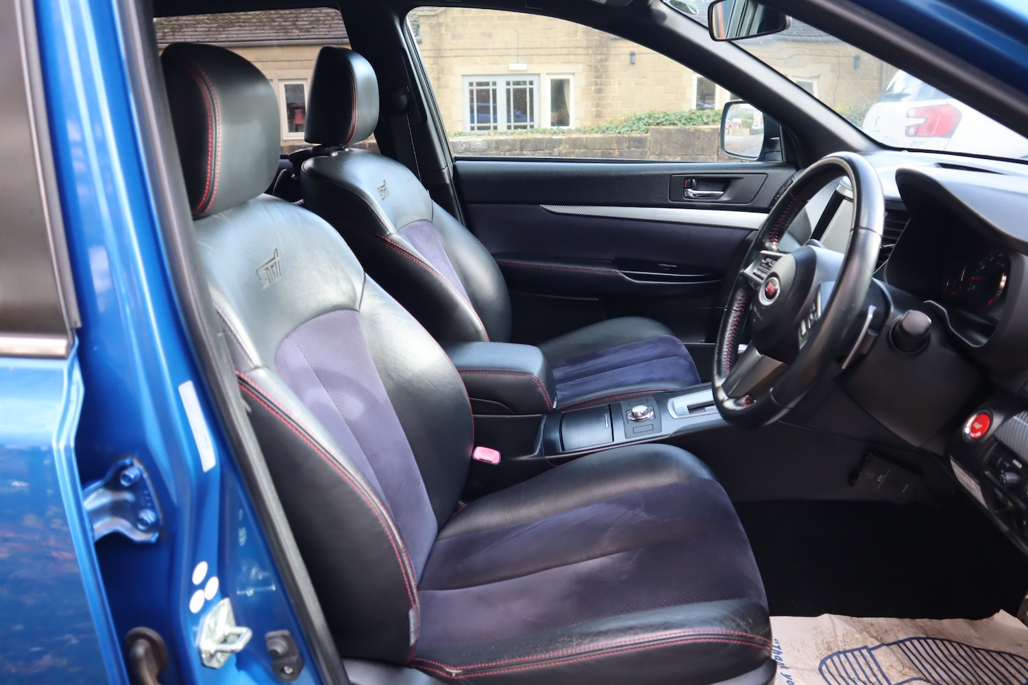 Used Subaru Legacy 2010 for sale - 76397825: Photo 9