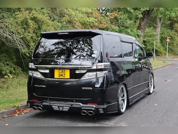 Used Toyota Vellfire 2014 for sale - 79670252: Photo