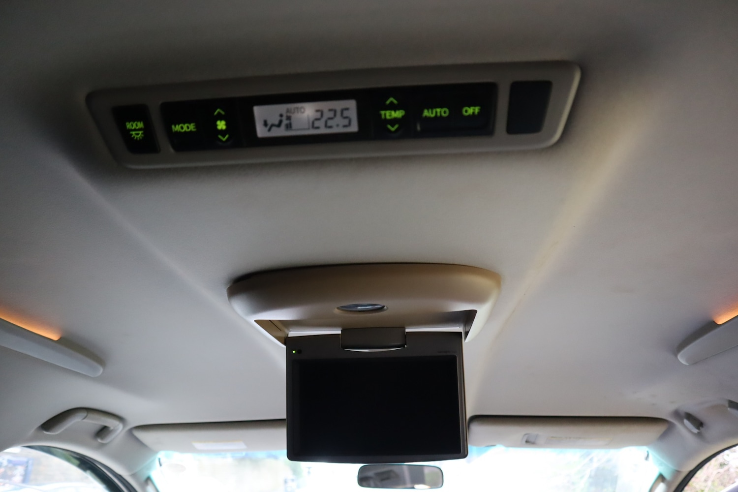 Used Toyota Vellfire 2008 for sale - 77049643: Photo 22