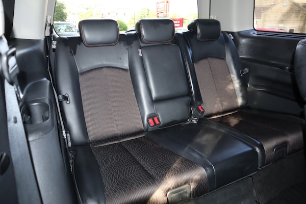 Used Nissan Elgrand 2014 for sale - 75531020: Photo 11