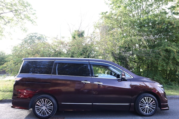 Used Nissan Elgrand 2014 for sale - 75531020: Photo 2