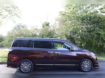 Used Nissan Elgrand 2014 for sale - 75531020: Photo
