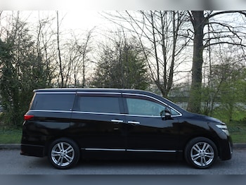 Used Nissan Elgrand 2011 for sale - 77994452: Photo