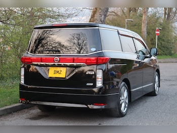 Used Nissan Elgrand 2011 for sale - 77994452: Photo