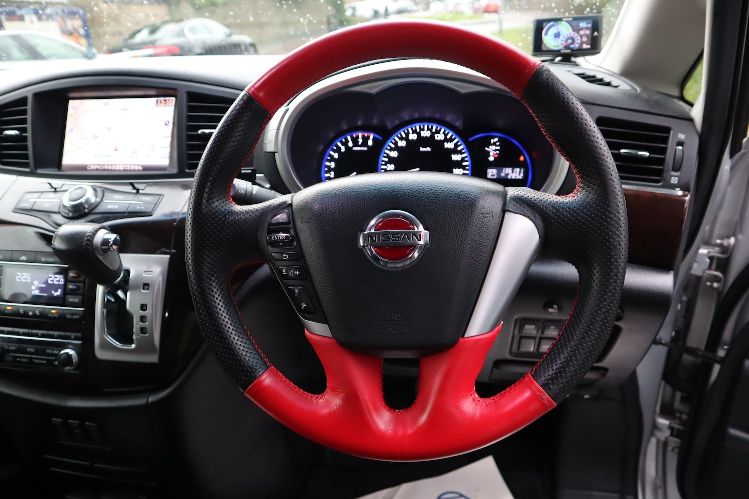 Used Nissan Elgrand 2012 for sale - 77175972: Photo 16