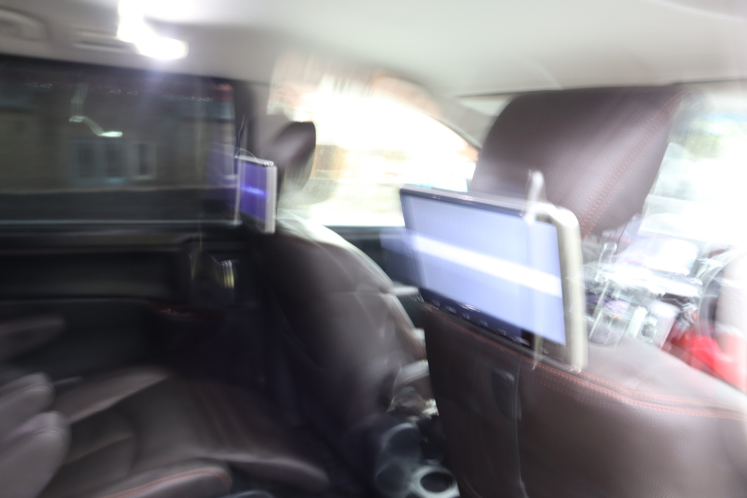 Used Nissan Elgrand 2012 for sale - 77175972: Photo 22