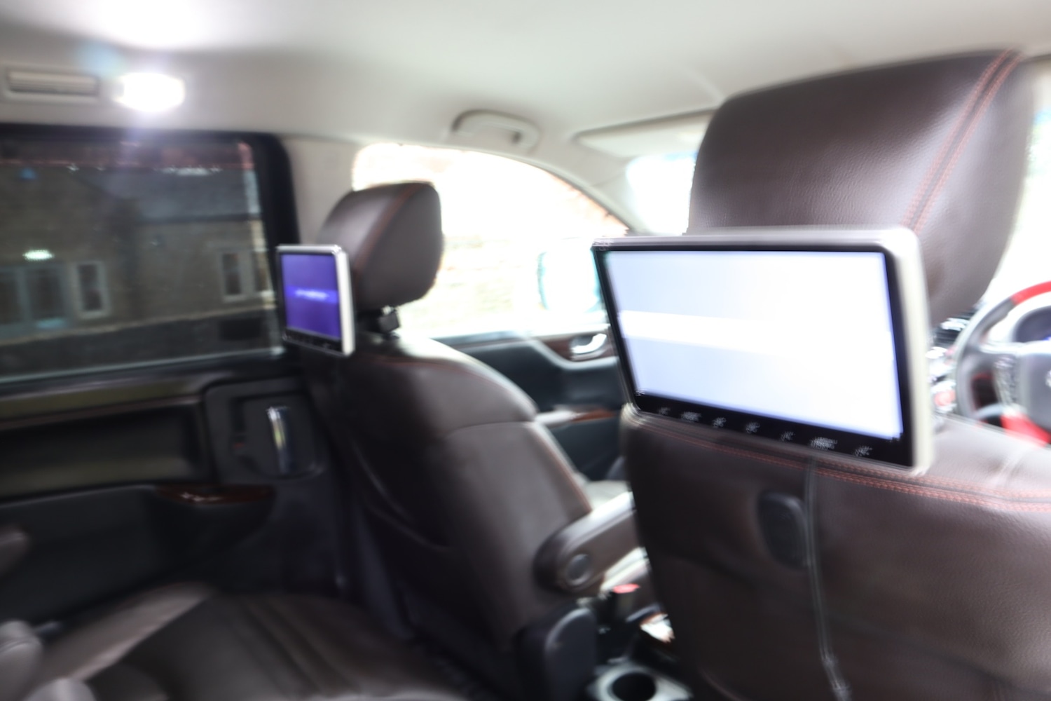 Used Nissan Elgrand 2012 for sale - 77175972: Photo 23