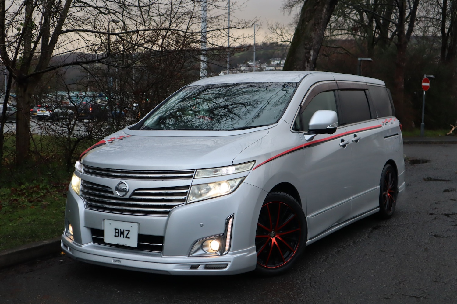 Used Nissan Elgrand 2012 for sale - 77175972: Photo 32