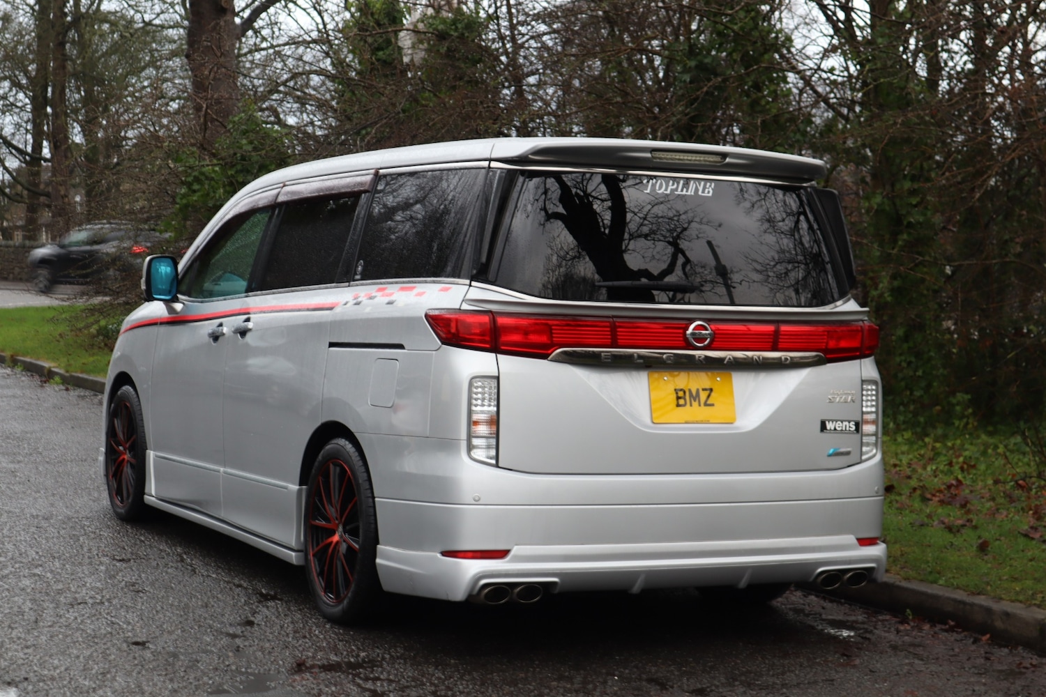 Used Nissan Elgrand 2012 for sale - 77175972: Photo 5