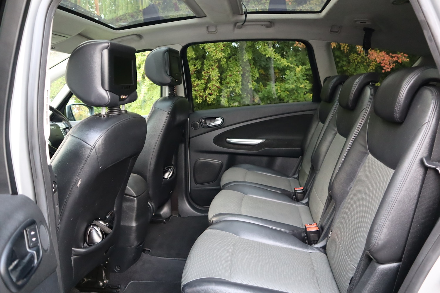 Used Ford S-Max 2007 for sale - 76109930: Photo 11