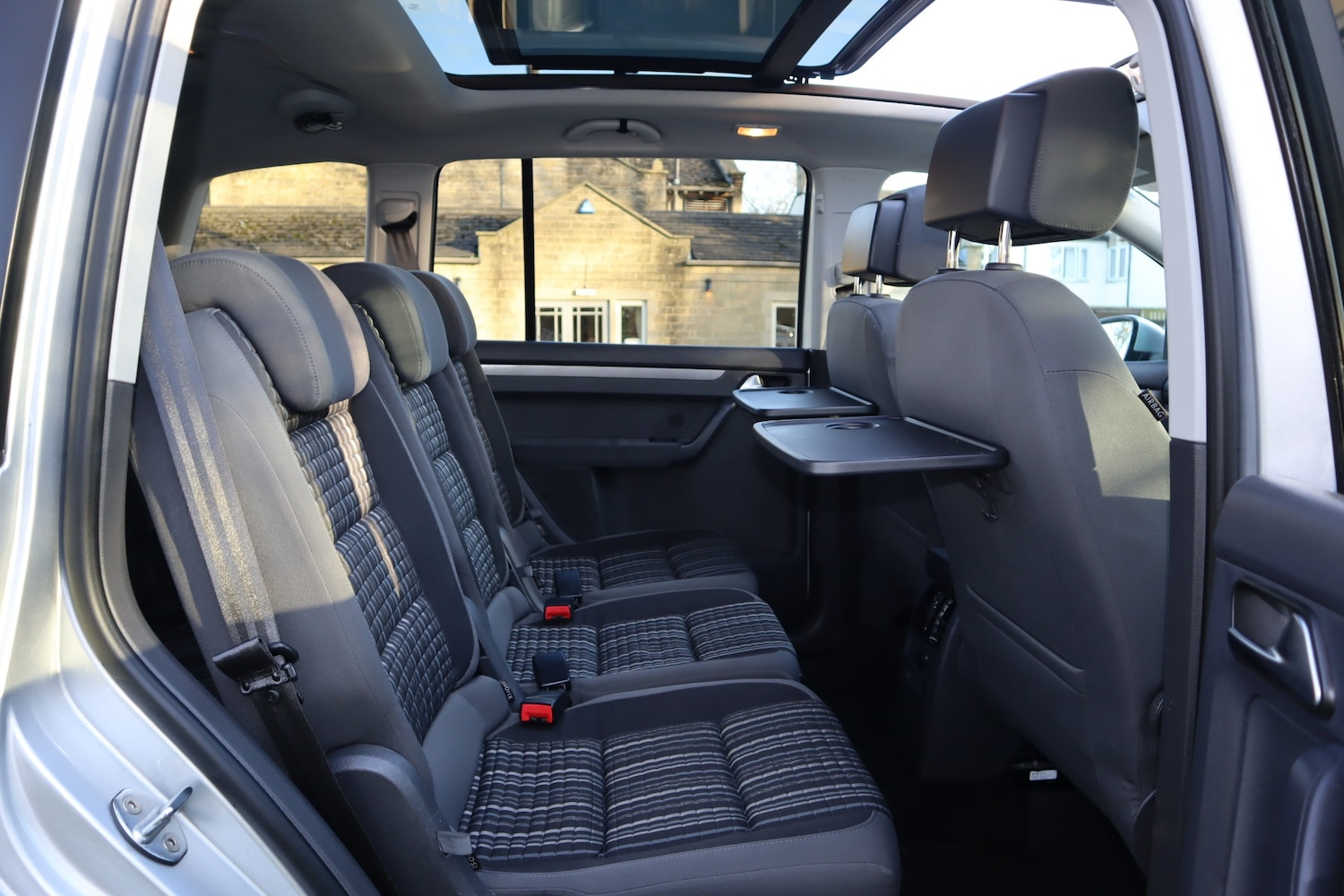 Used Volkswagen Touran 2013 for sale - 77704347: Photo 10