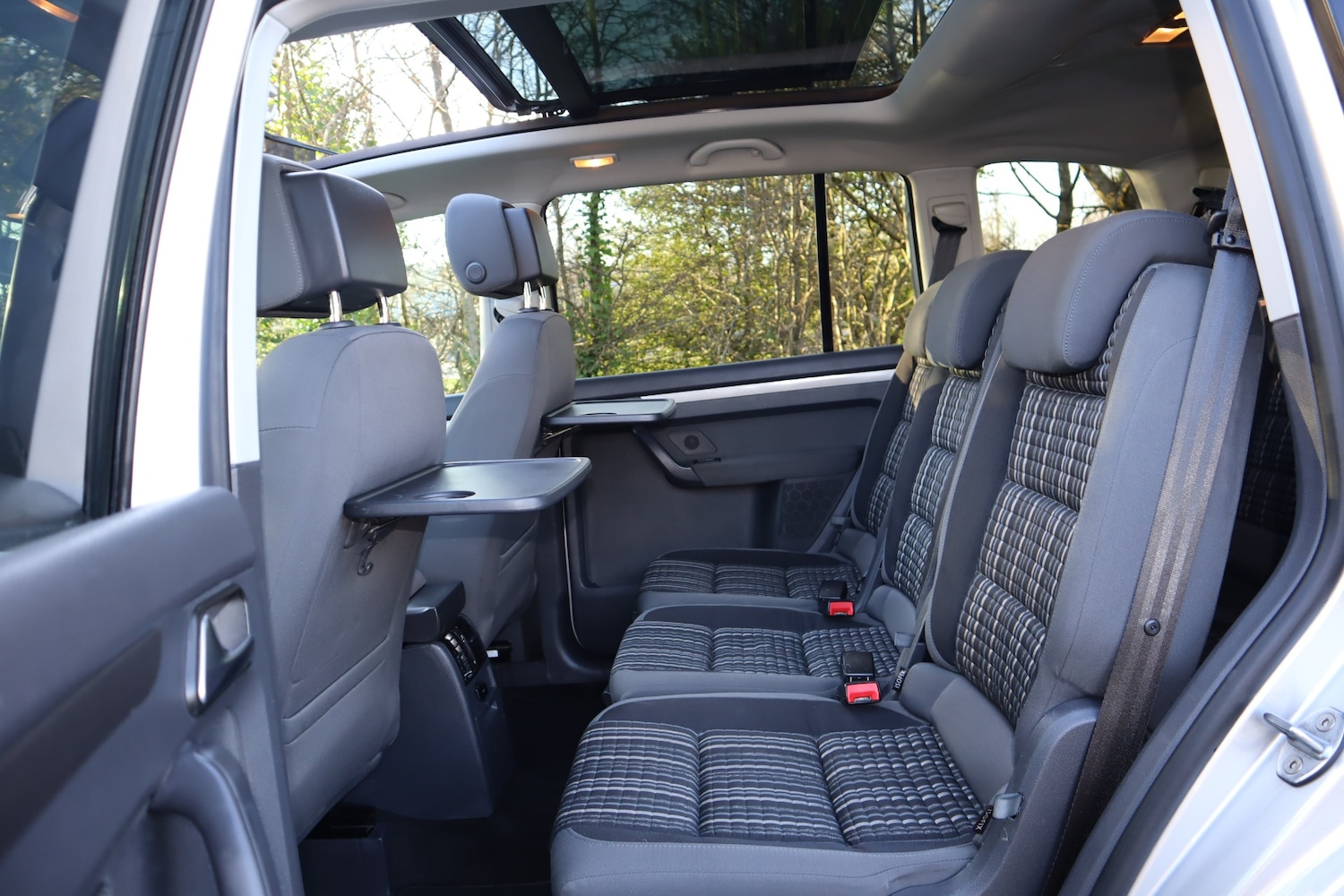 Used Volkswagen Touran 2013 for sale - 77704347: Photo 12