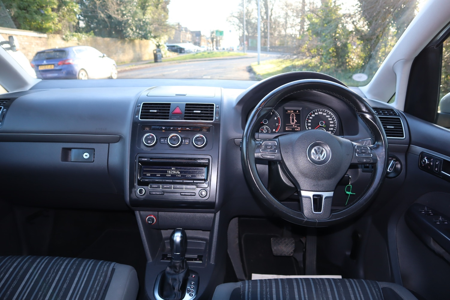 Used Volkswagen Touran 2013 for sale - 77704347: Photo 15