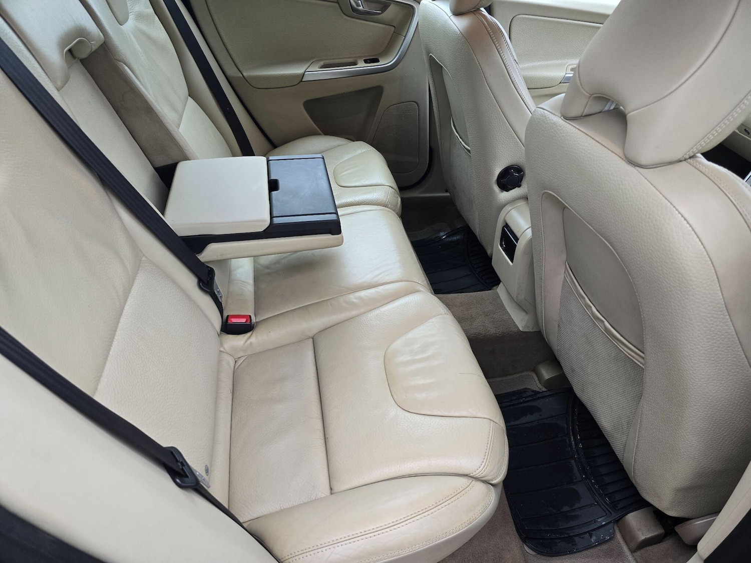 Used Volvo XC60 2010 for sale - 77412140: Photo 19