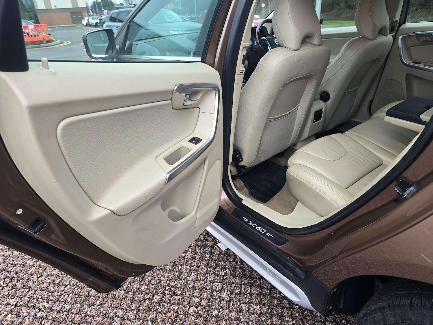 Used Volvo XC60 2010 for sale - 77412140: Photo 23