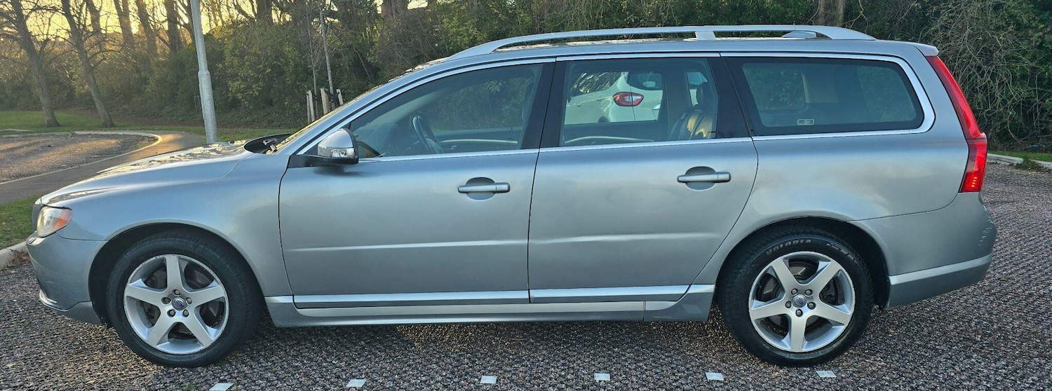 Used Volvo V70 2008 for sale - 76671695: Photo 8