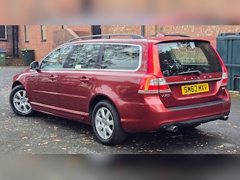 Used Volvo V70 2014 for sale - 76270255: Photo