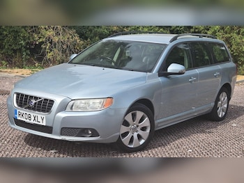 Used Volvo V70 2008 for sale - 79544197: Photo