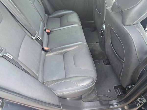 Used Volvo V60 2011 for sale - 76215386: Photo 14