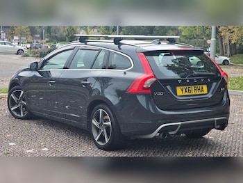 Used Volvo V60 2011 for sale - 76215386: Photo 2