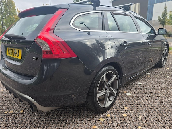 Used Volvo V60 2011 for sale - 76215386: Photo 35