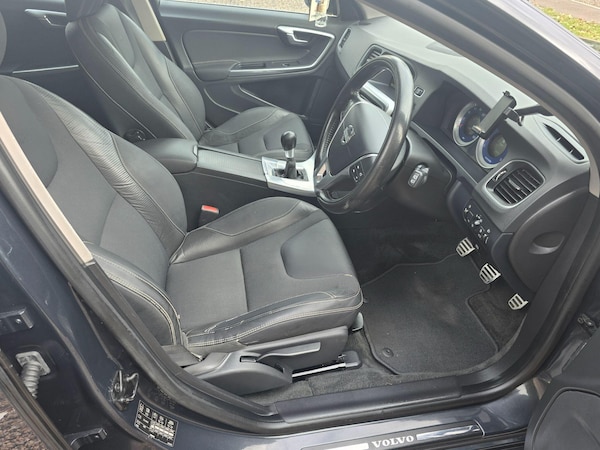 Used Volvo V60 2011 for sale - 76215386: Photo 9