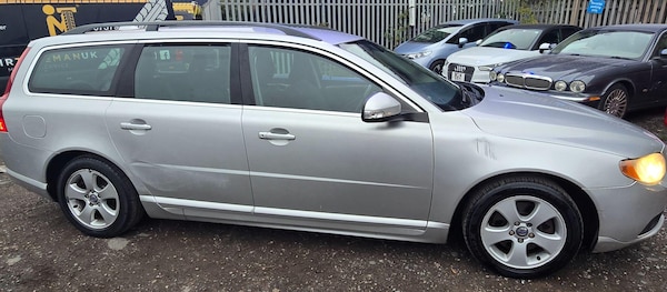 Used Volvo V70 2009 for sale - 76270587: Photo 10