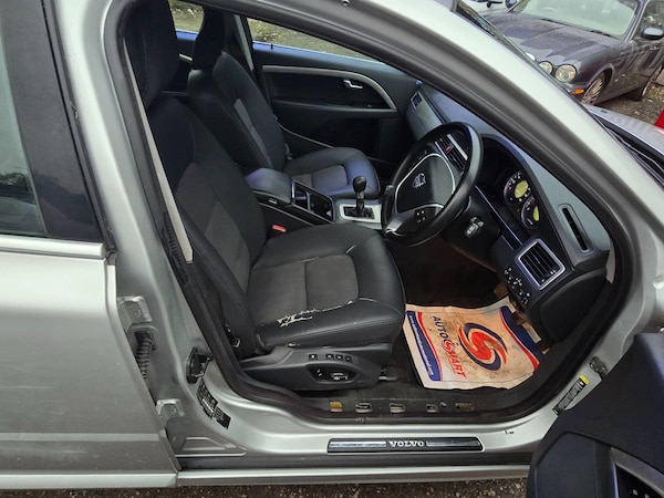 Used Volvo V70 2009 for sale - 76270587: Photo 12