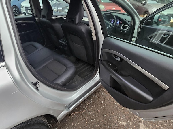 Used Volvo V70 2009 for sale - 76270587: Photo 15