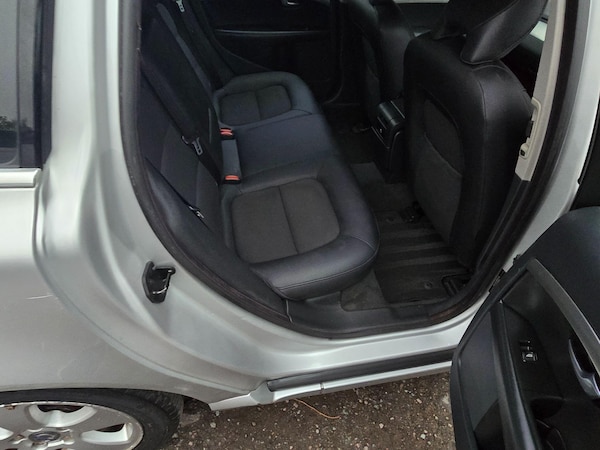Used Volvo V70 2009 for sale - 76270587: Photo 16