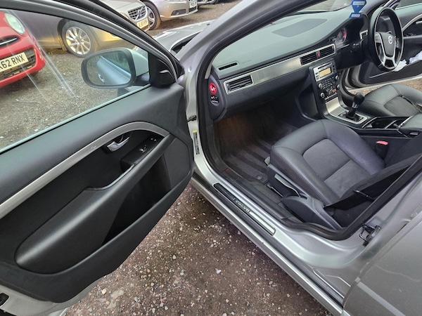 Used Volvo V70 2009 for sale - 76270587: Photo 22