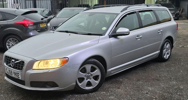 Used Volvo V70 2009 for sale - 76270587: Photo 3