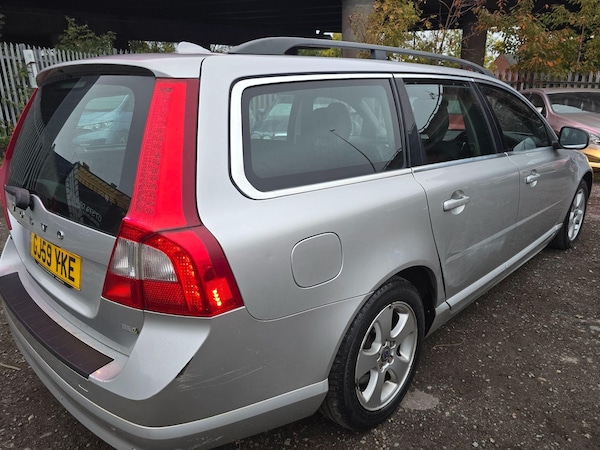 Used Volvo V70 2009 for sale - 76270587: Photo 6