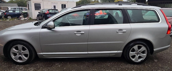 Used Volvo V70 2009 for sale - 76270587: Photo 9