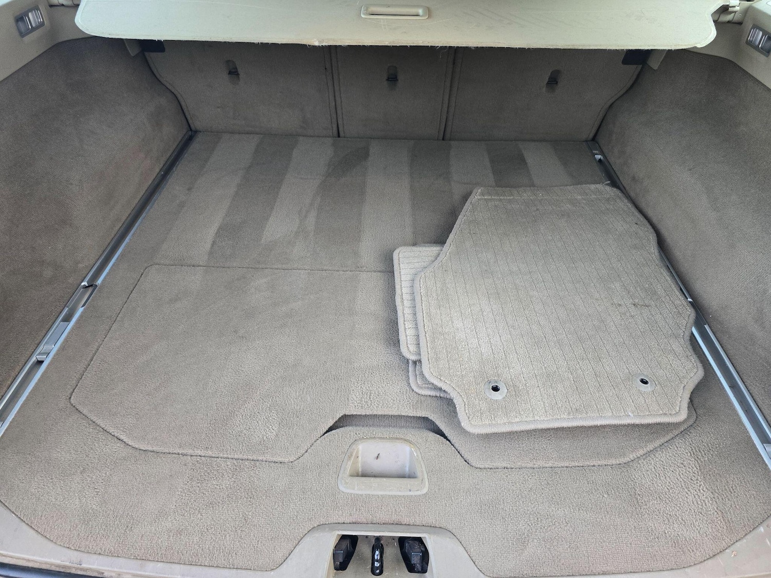 Used Volvo XC70 2011 for sale - 76572024: Photo 20