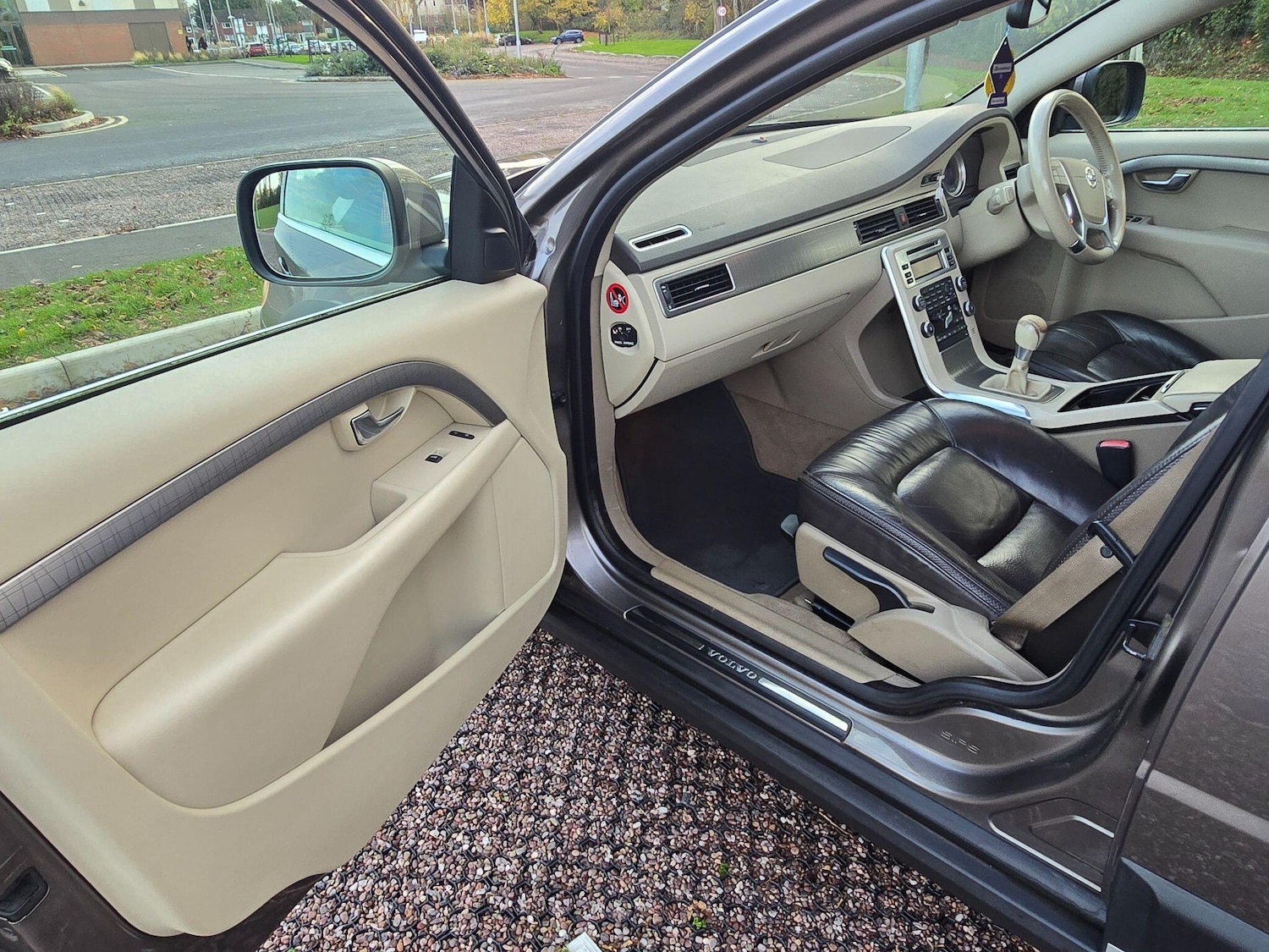 Used Volvo XC70 2011 for sale - 76572024: Photo 26