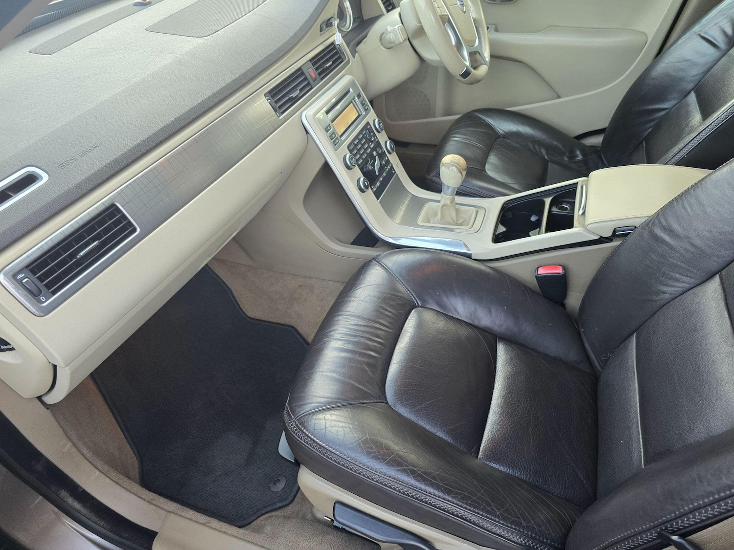 Used Volvo XC70 2011 for sale - 76572024: Photo 29