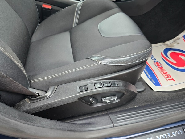 Used Volvo V40 2012 for sale - 76214354: Photo 13