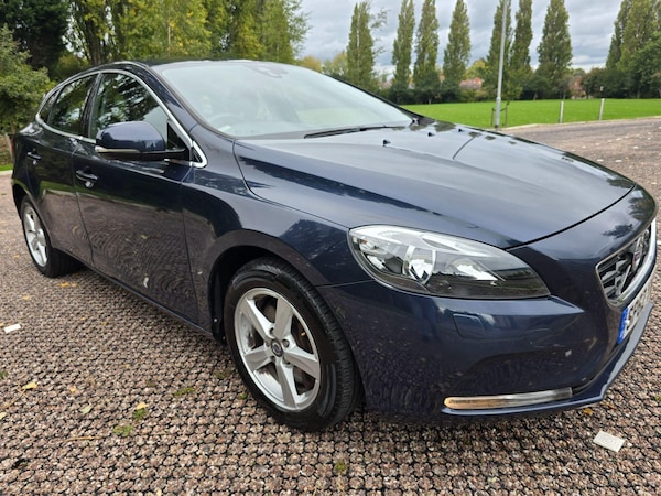 Used Volvo V40 2012 for sale - 76214354: Photo 32