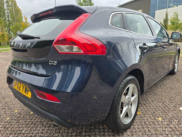 Used Volvo V40 2012 for sale - 76214354: Photo 35