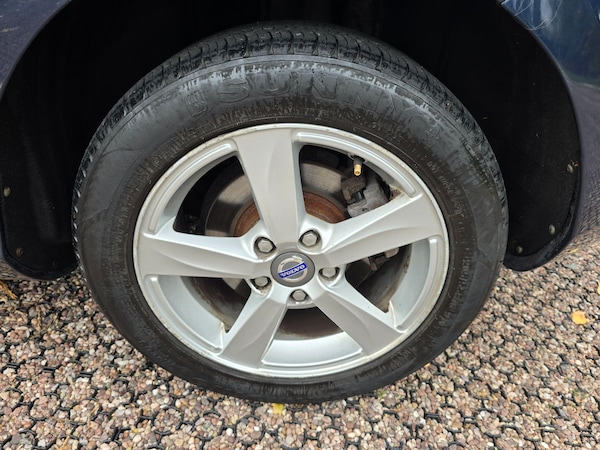 Used Volvo V40 2012 for sale - 76214354: Photo 38