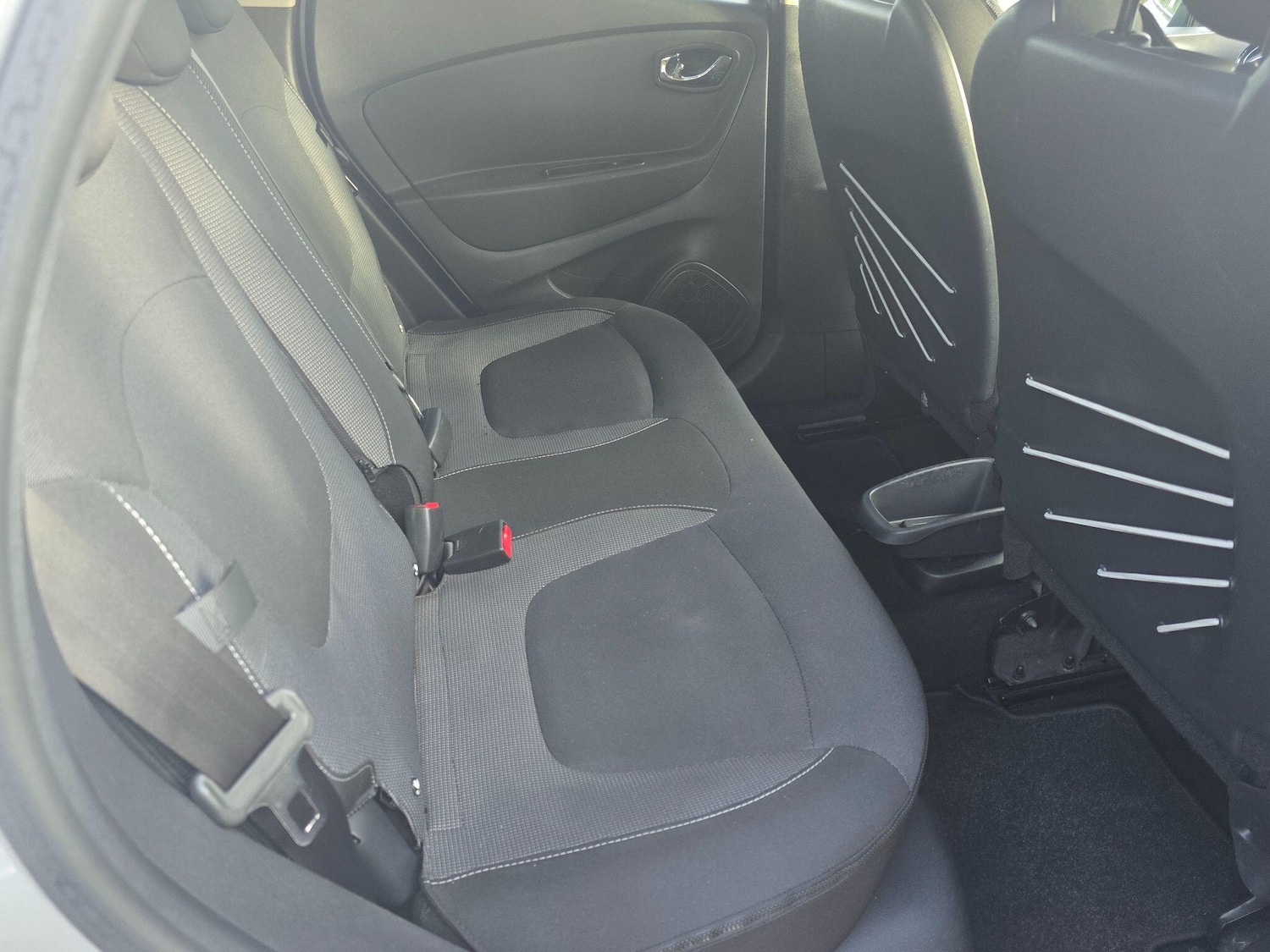 Used Renault Captur for sale - 77266728: Photo 17