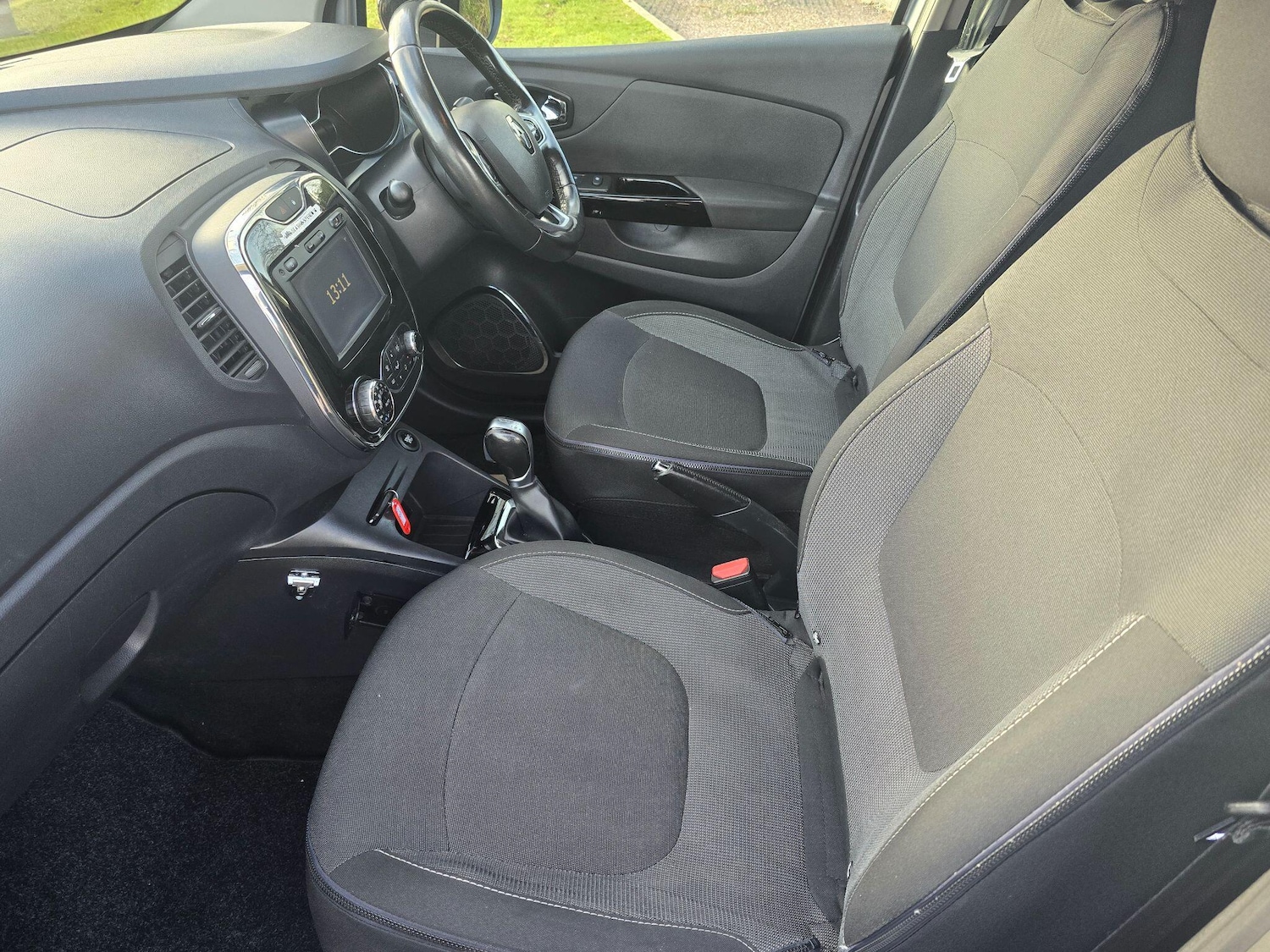 Used Renault Captur for sale - 77266728: Photo 25