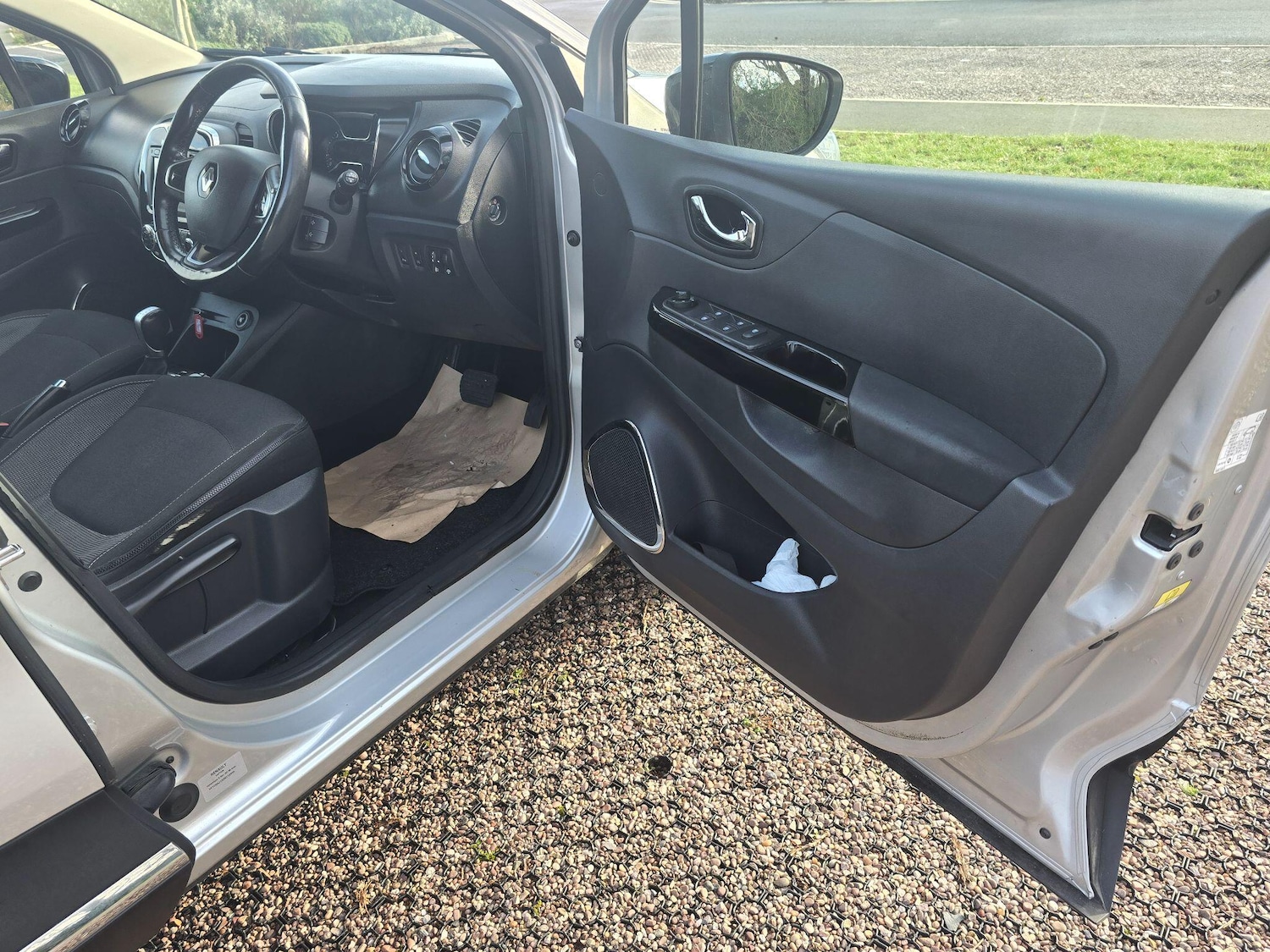 Used Renault Captur for sale - 77266728: Photo 9