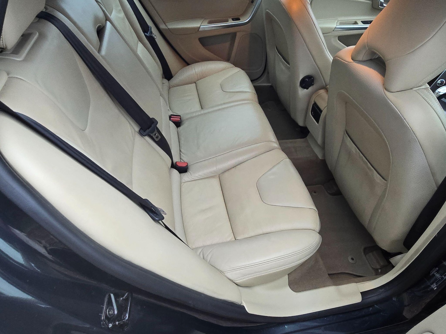 Used Volvo V60 for sale - 76597214: Photo 15