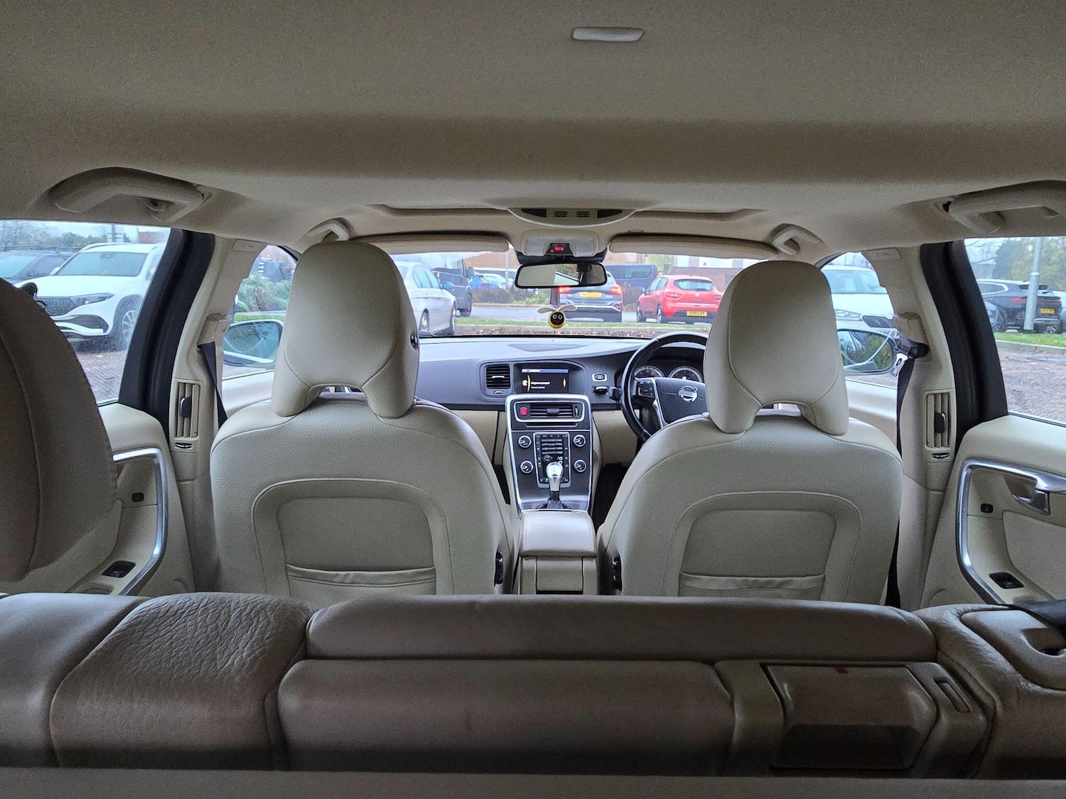 Used Volvo V60 for sale - 76597214: Photo 17