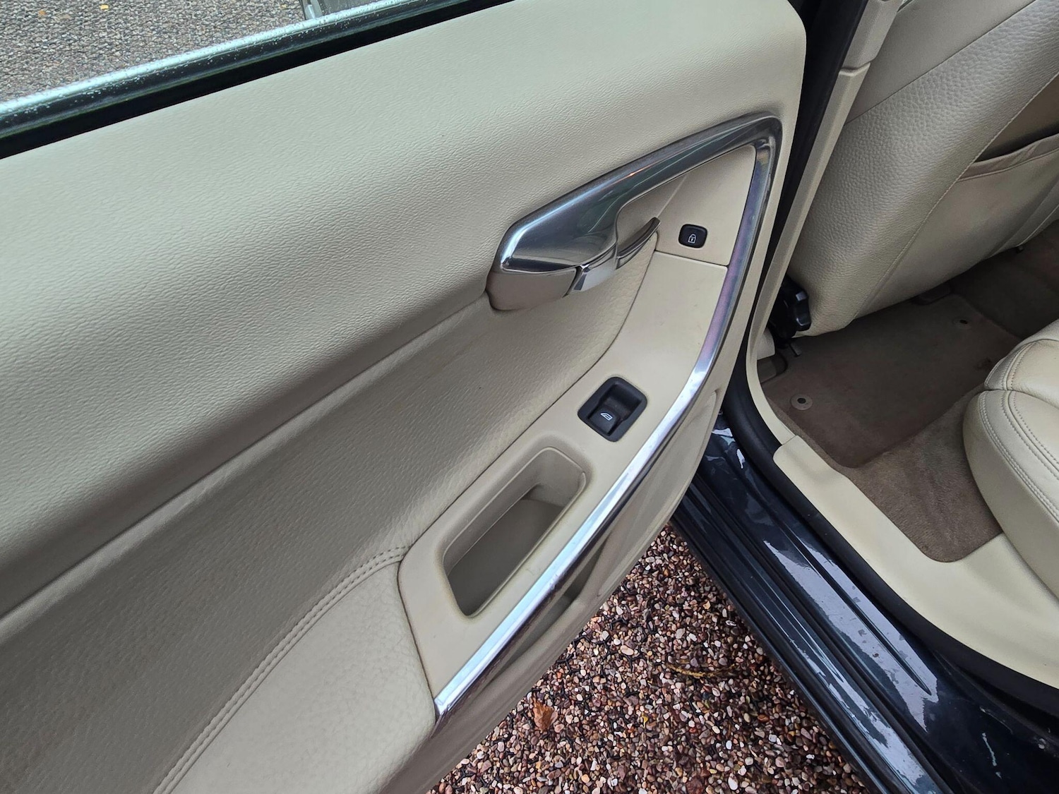 Used Volvo V60 for sale - 76597214: Photo 19