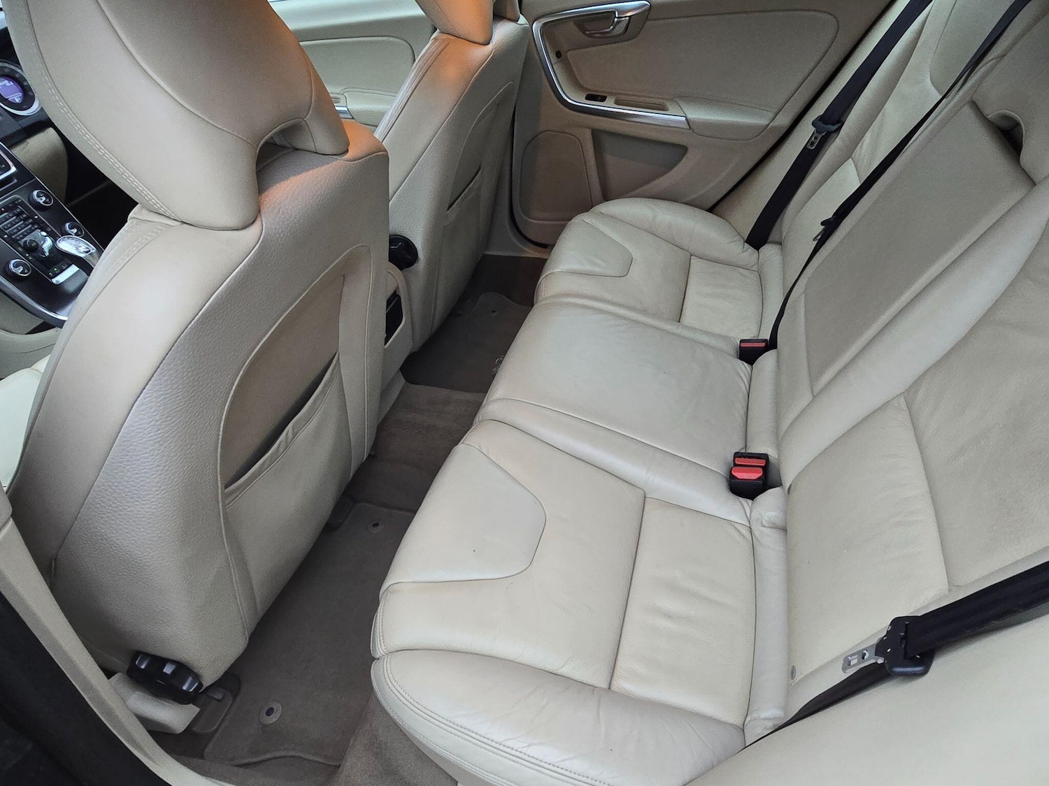 Used Volvo V60 for sale - 76597214: Photo 21