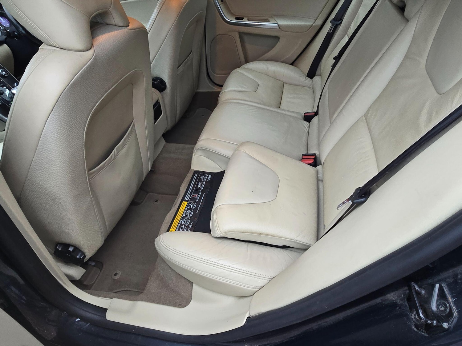 Used Volvo V60 for sale - 76597214: Photo 22