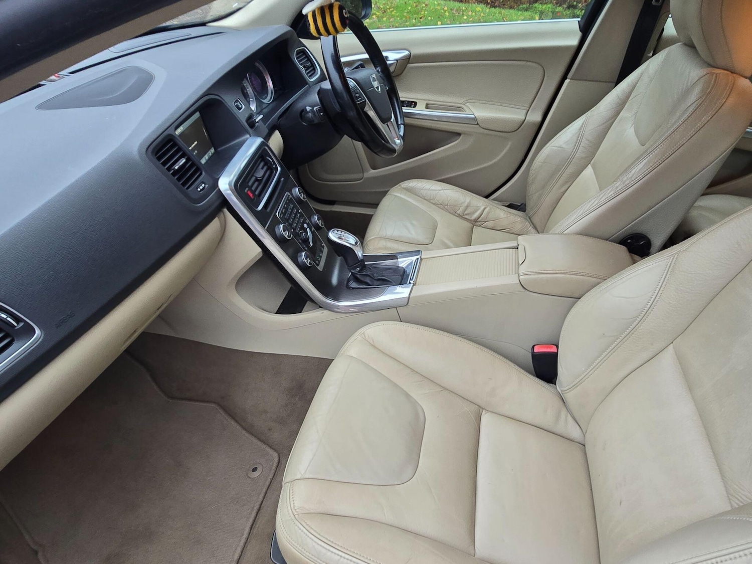 Used Volvo V60 for sale - 76597214: Photo 26